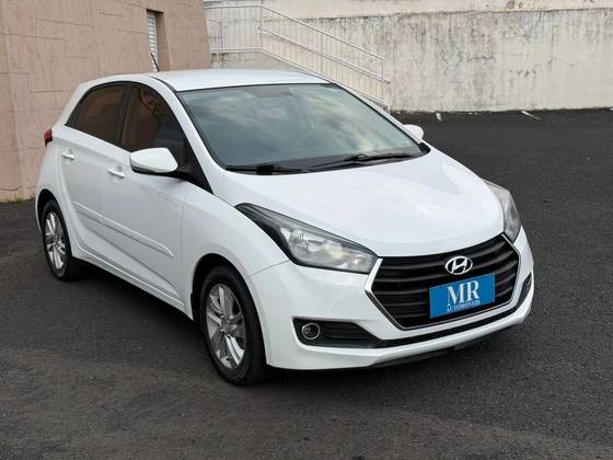 HYUNDAI HB20 1.0 COMFORT PLUS 12V FLEX 4P MANUAL HYUNDAI HB20 1.0 COMFORT PLUS 12V FLEX 4P MANUAL